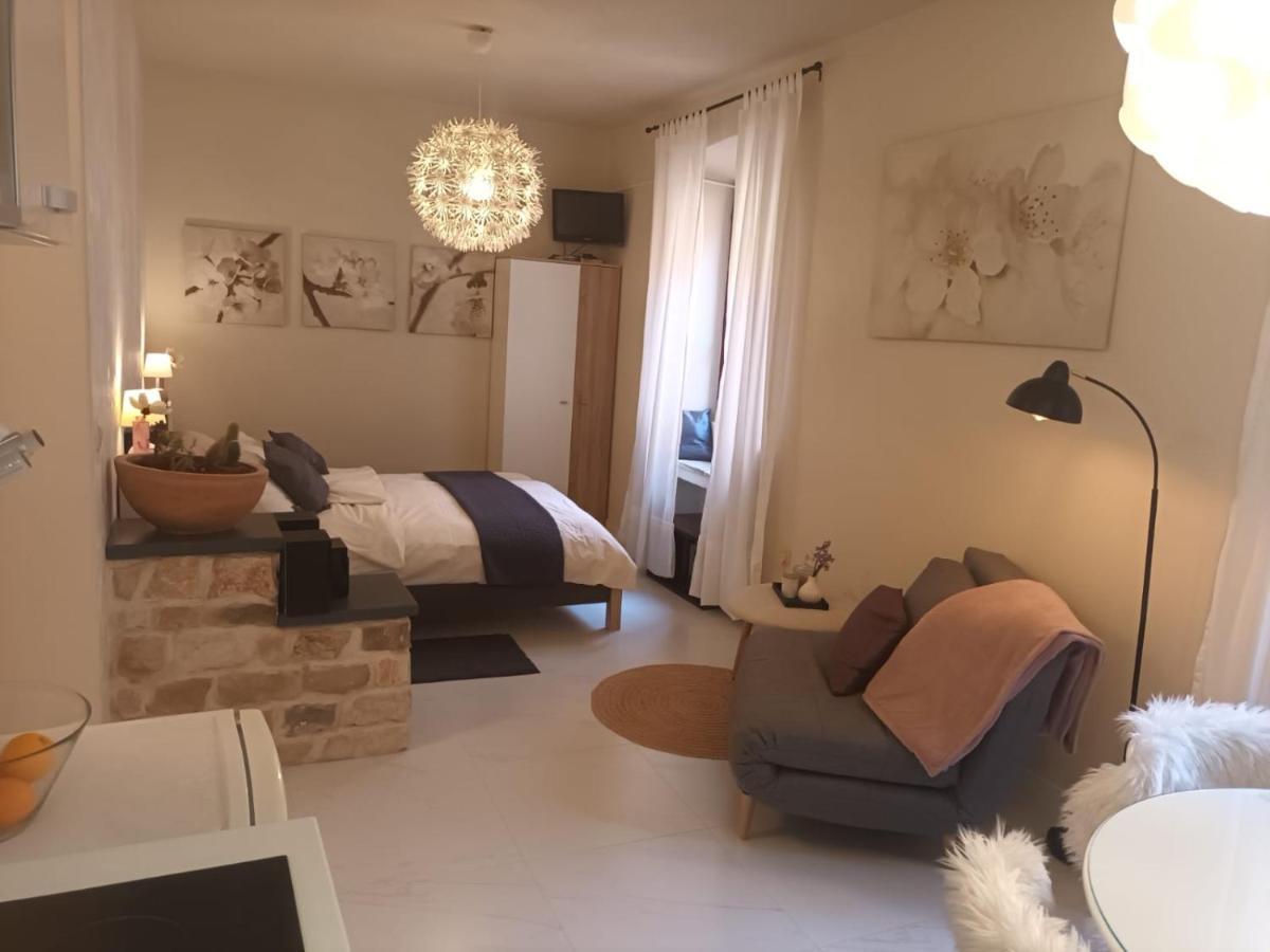 Leut Apartment Korčula Екстериор снимка