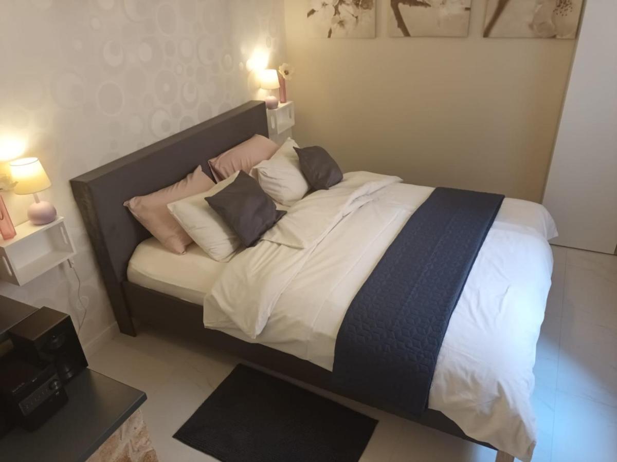Leut Apartment Korčula Екстериор снимка