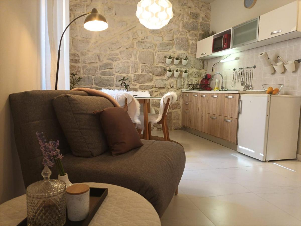 Leut Apartment Korčula Екстериор снимка