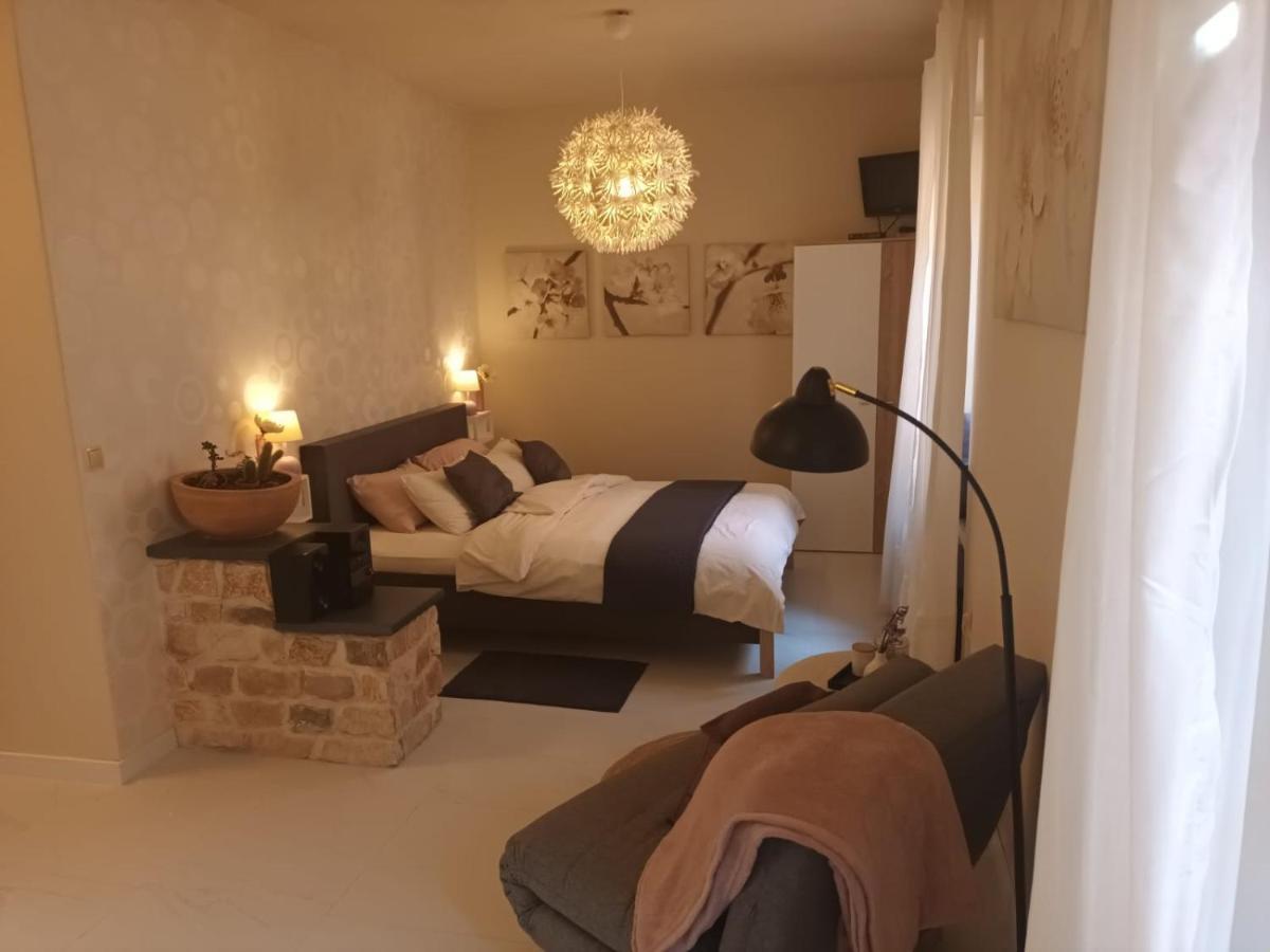 Leut Apartment Korčula Екстериор снимка